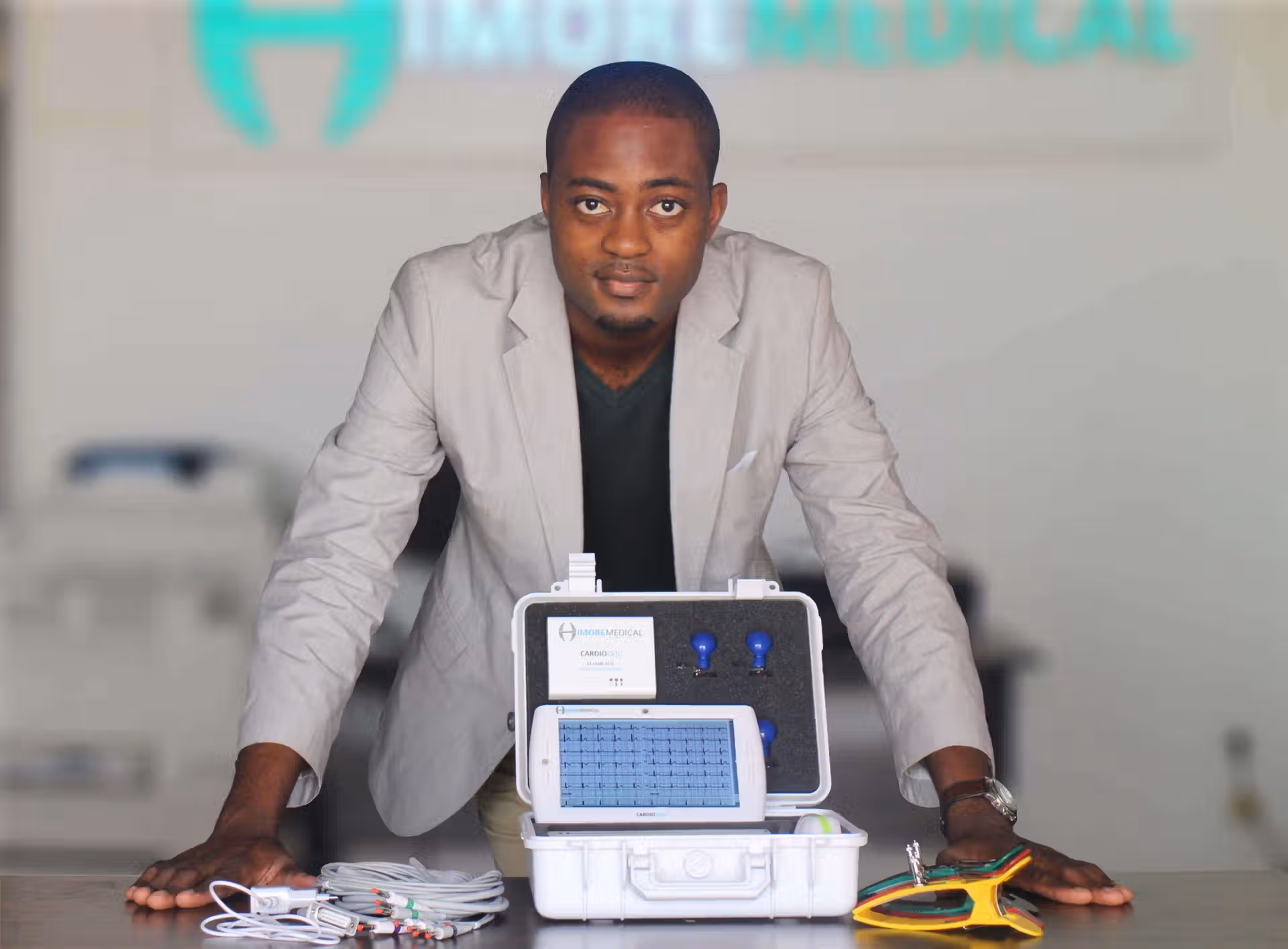Lire la suite à propos de l’article Arthur Zang, l’ingénieur informaticien camerounais qui a inventé le fameux et très utile Cardiopad