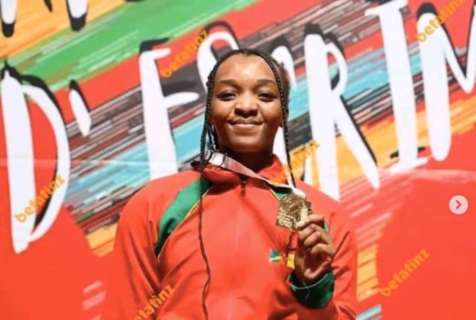 Lire la suite à propos de l’article Lorina Essomba Mbega dorée au championnat d’Afrique d’escrime 2024