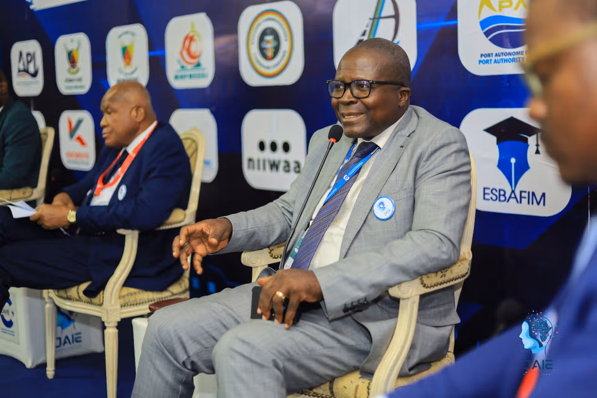 Lire la suite à propos de l’article Emmanuel Beti Andegue : un expert bancaire au service du développement économique du Cameroun