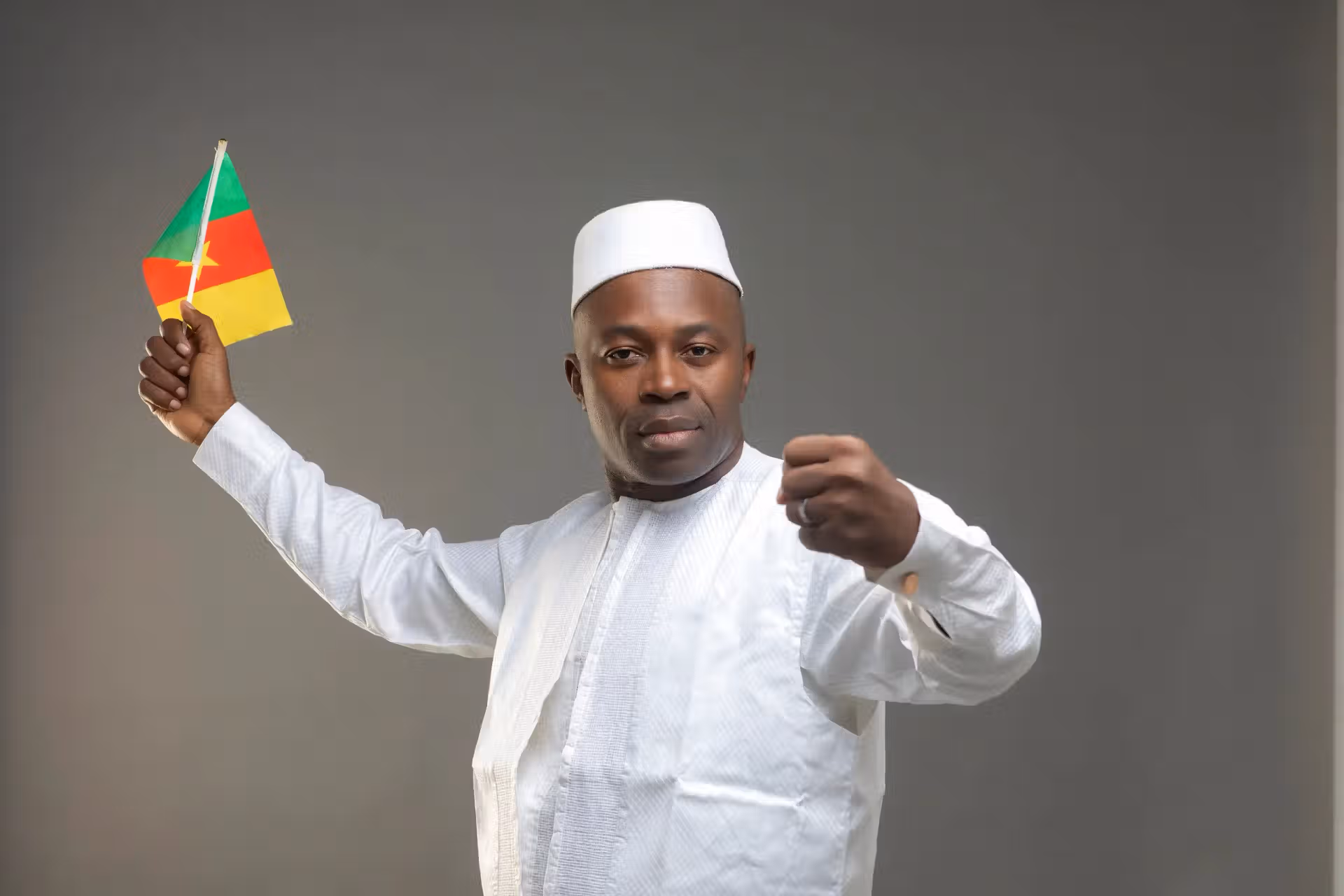 Lire la suite à propos de l’article Impact de Puissance 237 sur les candidats à la présidentielle 2025 : cas de Serge Espoir Matomba